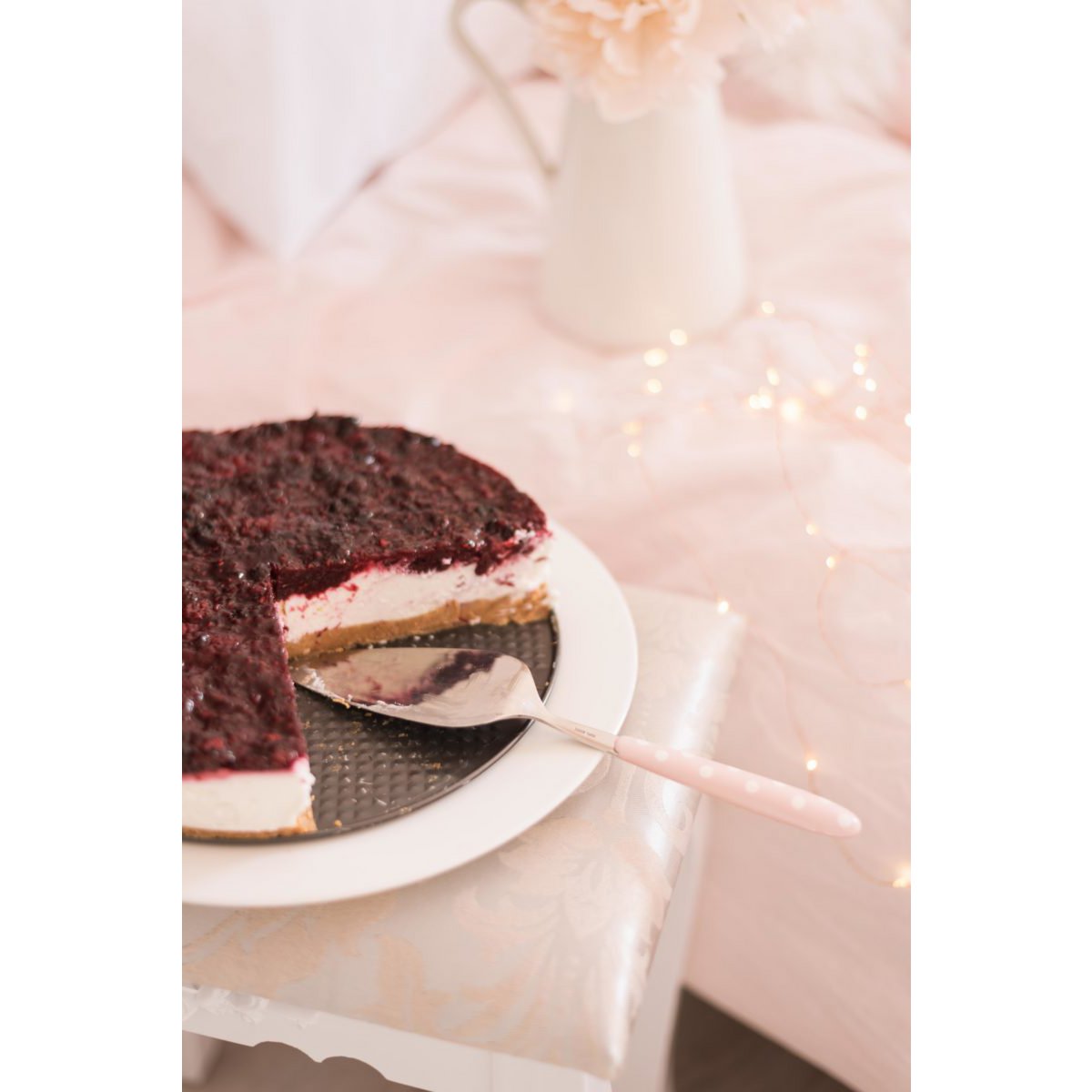 Cake server pink with dots 25 cm Isabelle Rose