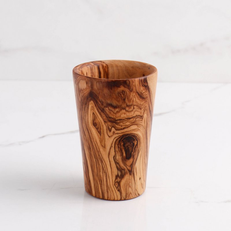 Porte-crayon en bois d'olivier fait main - Un accessoire de bureau naturel et pratique pour l'organisation quotidienne