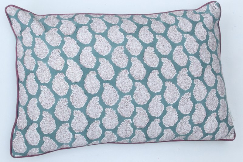 NEU - Kissen Shanti blau 40 x 60 cm