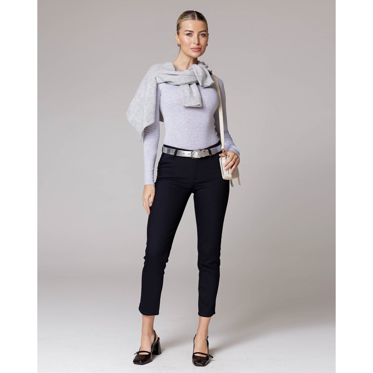 ELLE | Pebbled Leather Belt with Shiny Structured Buckle