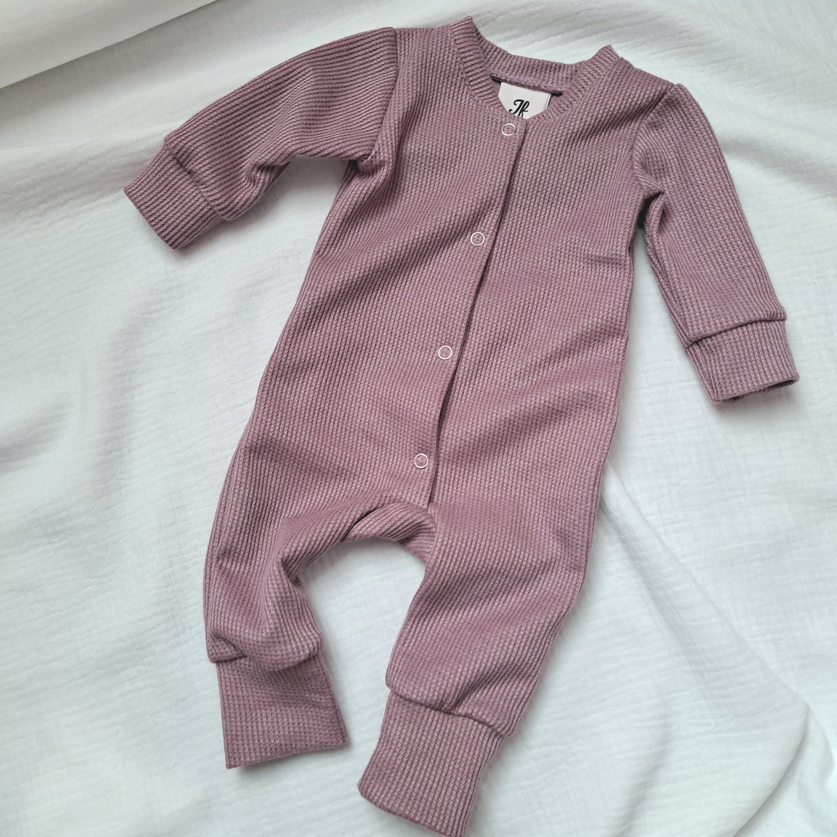 JF | Playsuit aus Holzrose-Strick