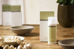 Hemp facial fluid nourishing