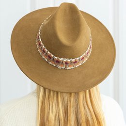CAPPELLO A TENDA LARGA - treccia etnica