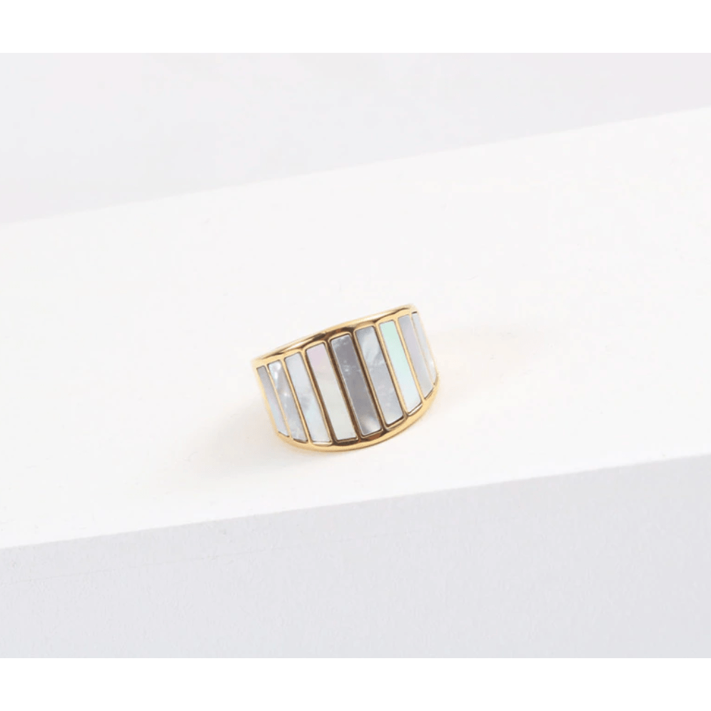 Stella - Statement-Ring aus Perlmutt