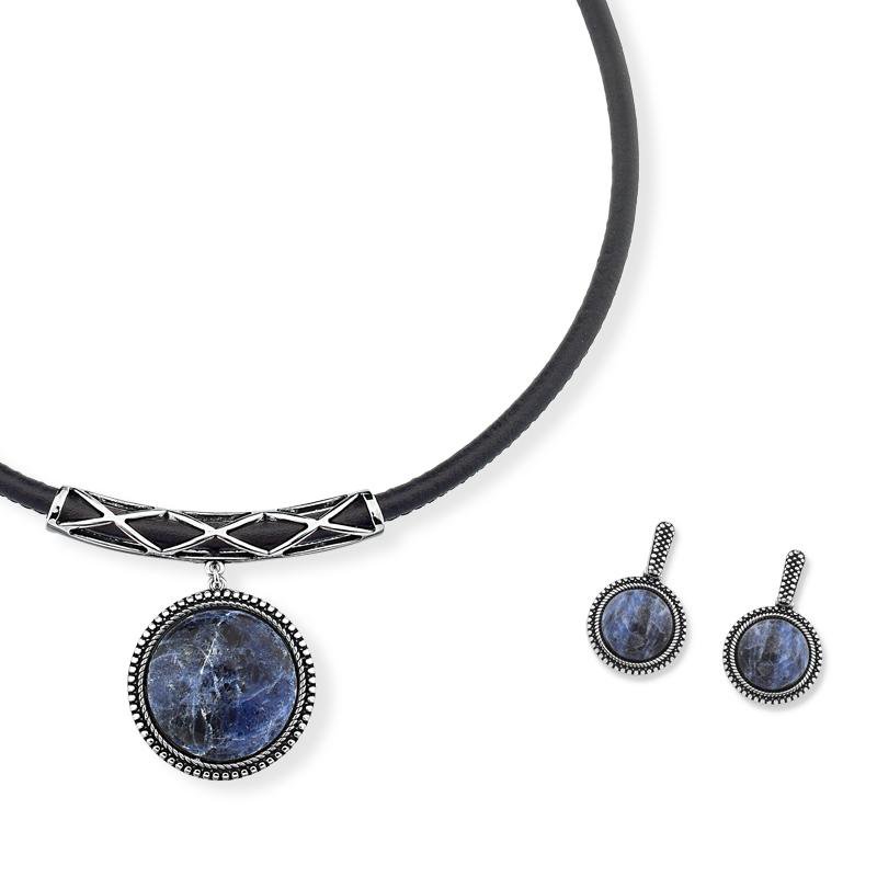 Ensemble plaqué argent antique et cuir noir
