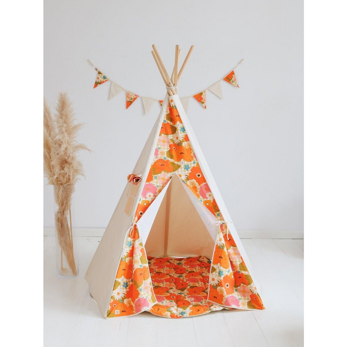 Girlande „Picknick mit Blumen“.