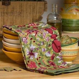 Red green garden cloth