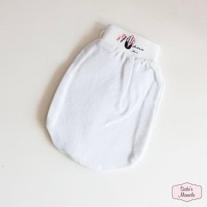 Hammam scrub glove or kessa glove, white
