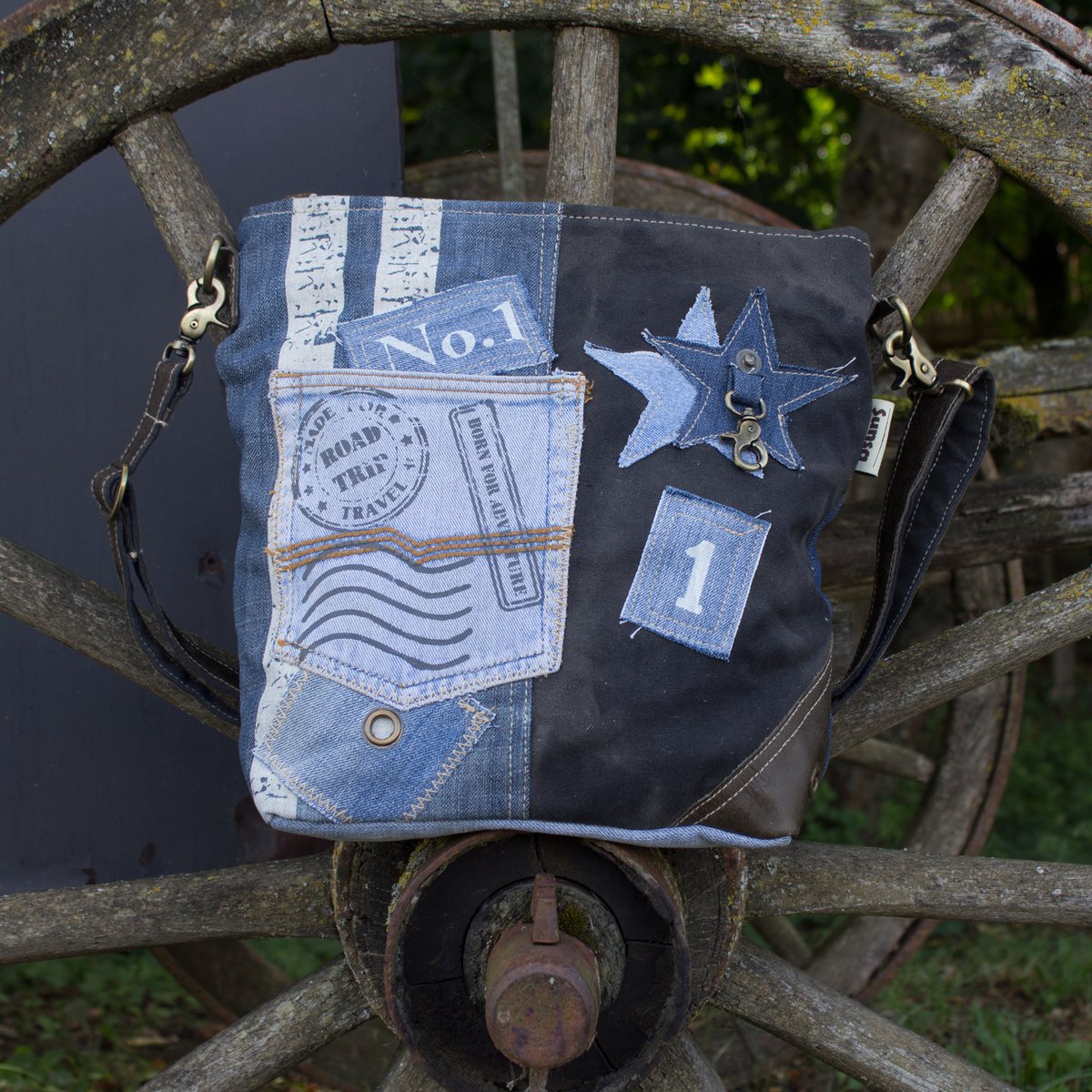 Sac bandoulière femme Sunsa. Sac bandoulière en jean et toile upcyclés. Sac à main style rétro vintage. Sac bandoulière pour femme.