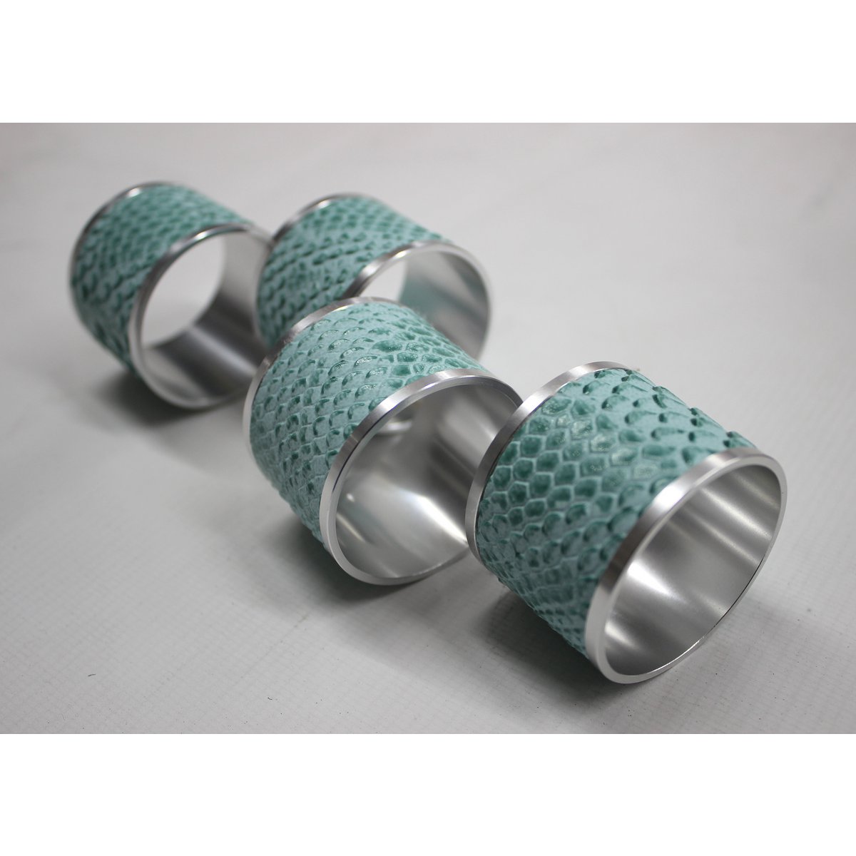 Anillos de servilleta 4-ER Set Reptil de cuero turquesa de acero inoxidable