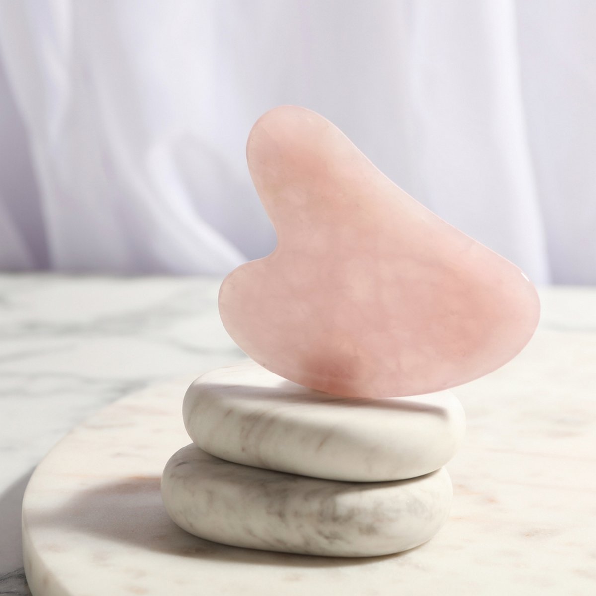 Gua Sha Quartz Rose - Natural Stone Face Masseur - Facial Care Accessories - Lifting - Anti -wrinkles - Cotton cover provided