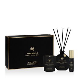 A gift box set containing a forest and patchouli scented reed diffuser and candle. The set features a black and gold color scheme.
The product appears to be a gift box set containing a forest and patchouli scented reed diffuser and candle. The set has a sleek, modern design with a black and gold color scheme. The reed diffuser and candle are likely made of high-quality materials to provide a long-lasting, fragrant experience. This gift set would make an excellent present for someone who enjoys natural, earthy scents in their home.