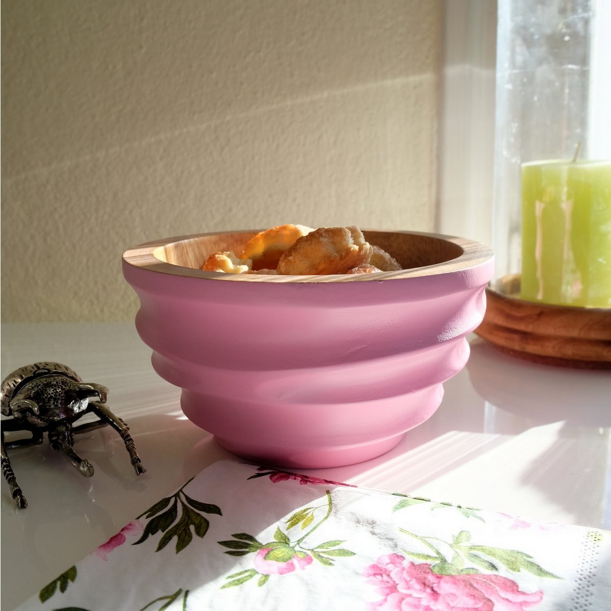 Cuenco de madera - frutero - ensaladera - Modelo Twist - rosa