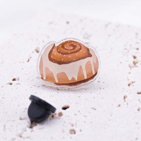 Pin kaneelbroodje Kanelbulle acryl - cadeau Zweden Scandinavië broche gebak