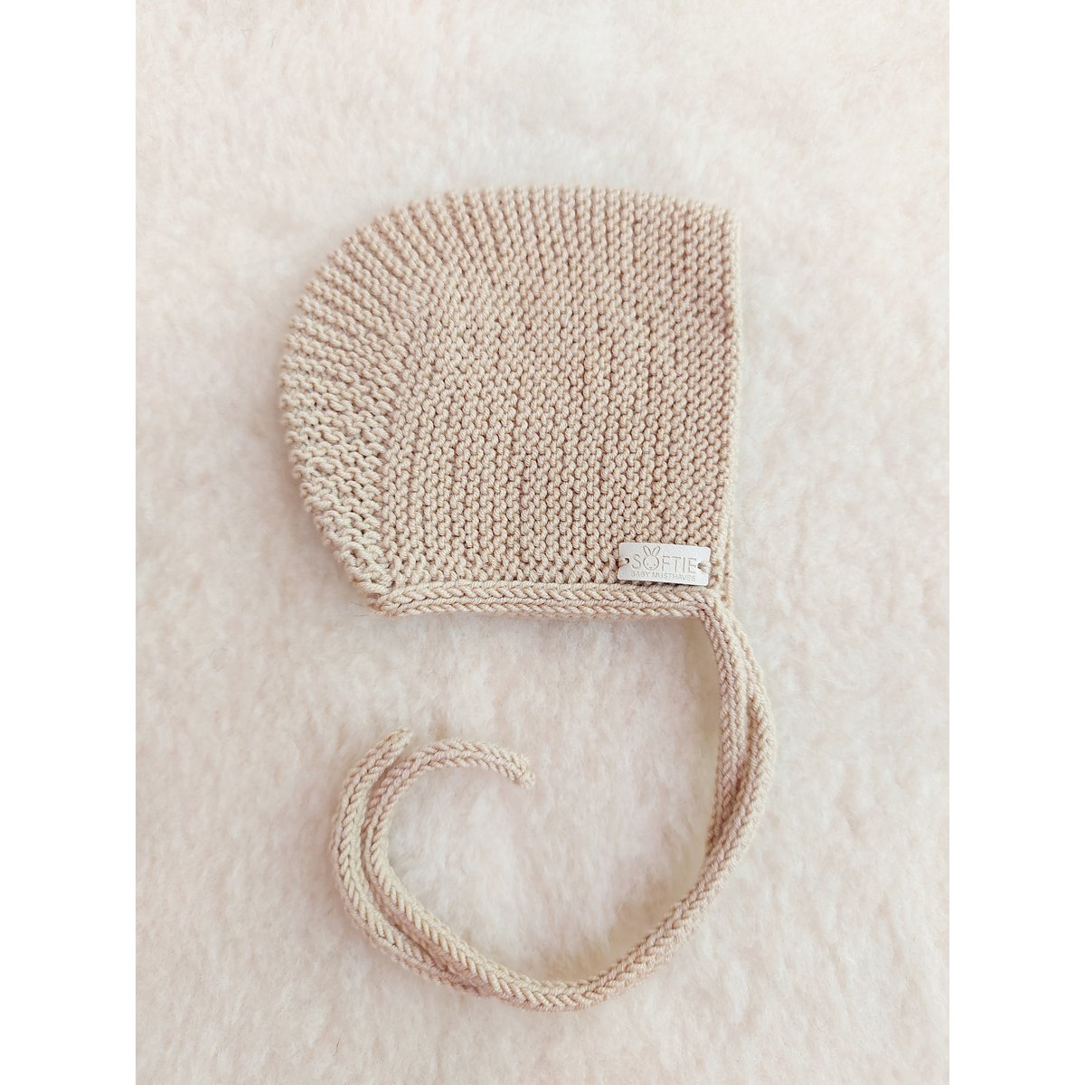 Merino bonnet hat sand