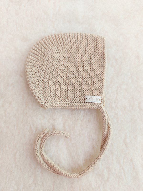 Merino bonnet hat sand