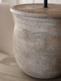 Aurea – Tischlampe aus Keramik