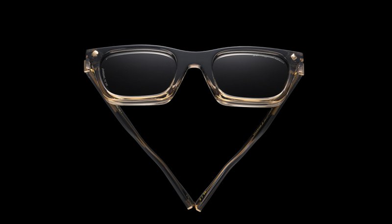 Walton & Mortimer Nr. 54: Transparente graue Sonnenbrille „Inferno“.
