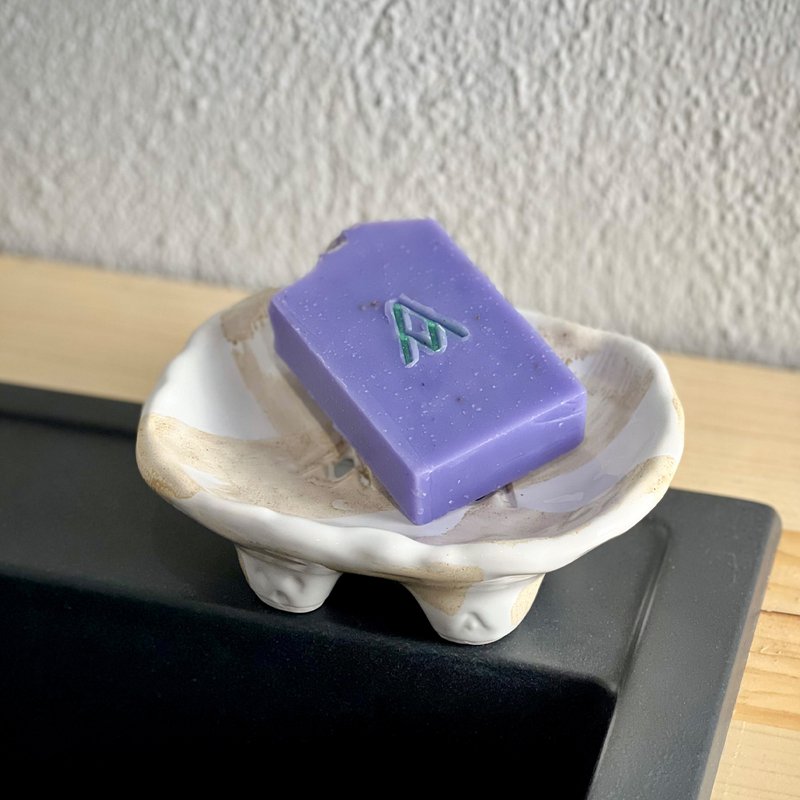 SILKY RELAXING NATURAL SOAP (LAVENDER, THYME, SILK)