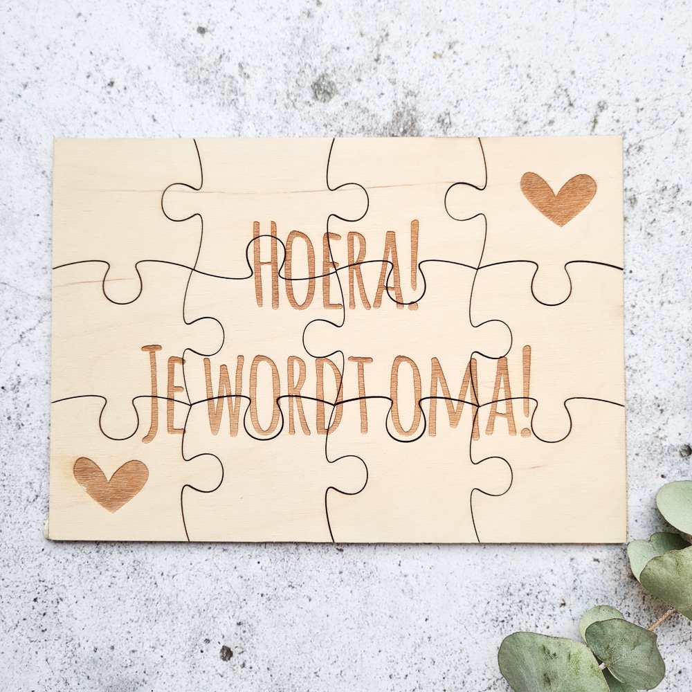 Pregnancy Announcement Wooden Puzzle | Hoera! You're going to be grandma!