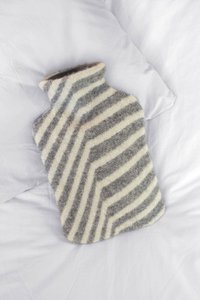Hot water bottle cover / hot water bottle cover leaves granite
