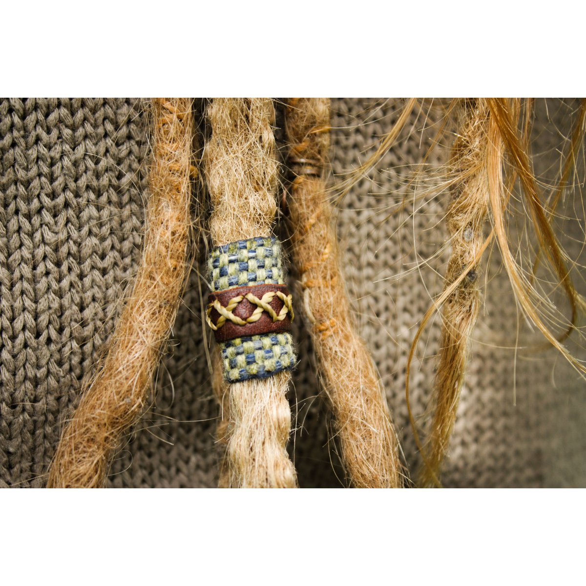 Rastas de cuero con tejido » Hecho a mano