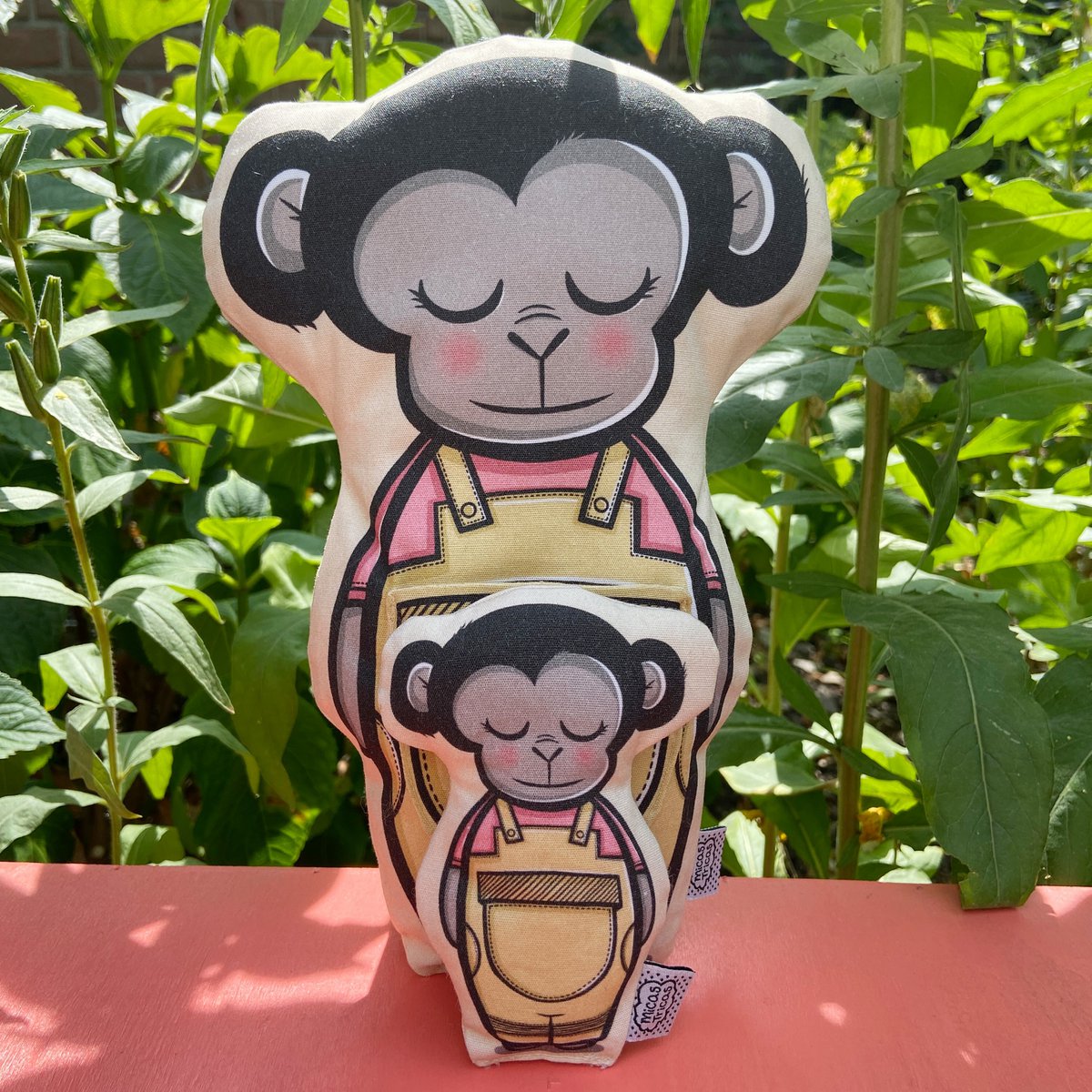 Mono de peluche ecológico