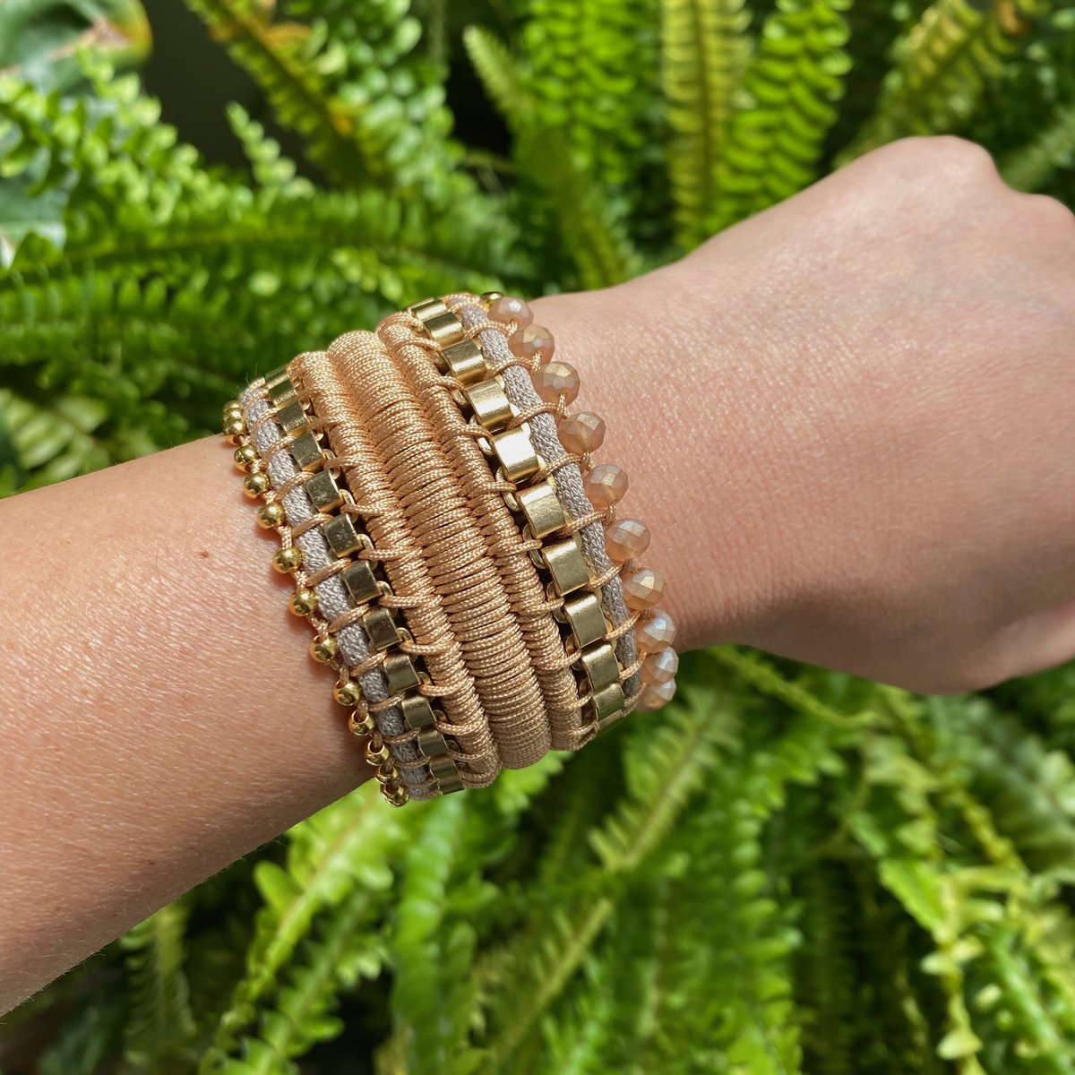 PURACÉ beige en gouden chunky armband
