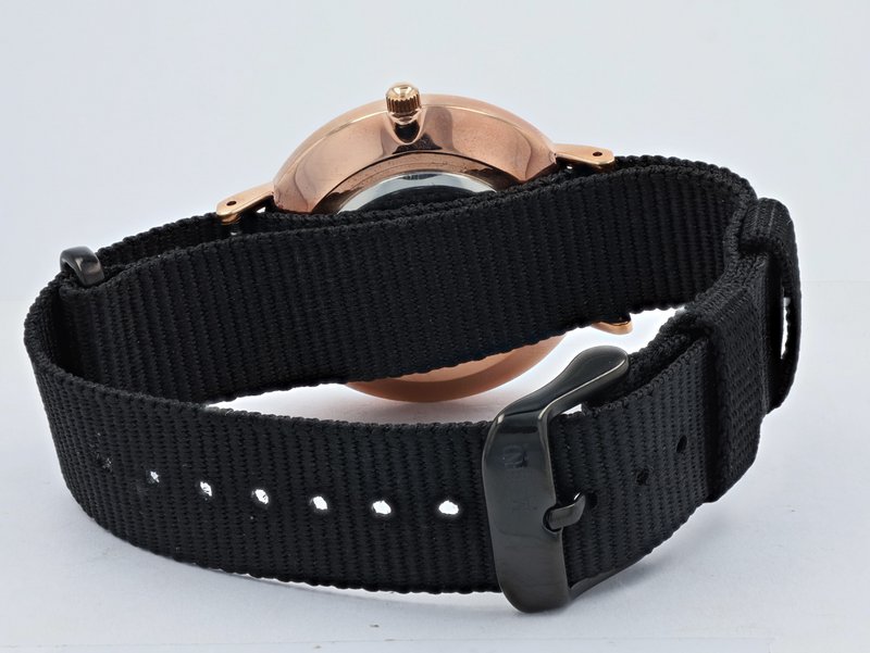 Moderno Milano stainless steel women's watch 36.5 mm, sapphire crystal & nylon NATO strap (black), rose gold-colored