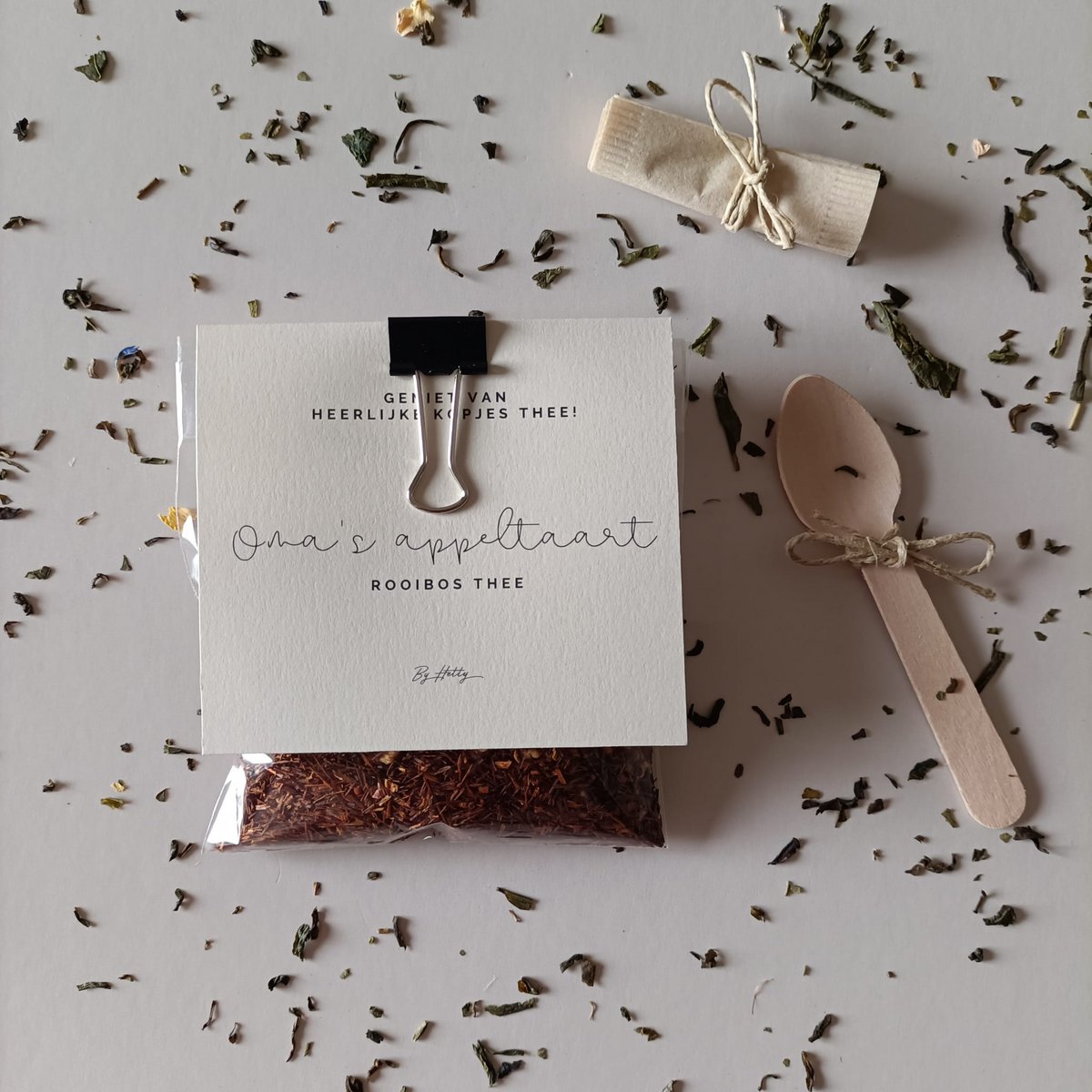 Tea • grandma's apple pie