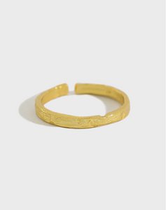 Luna ring