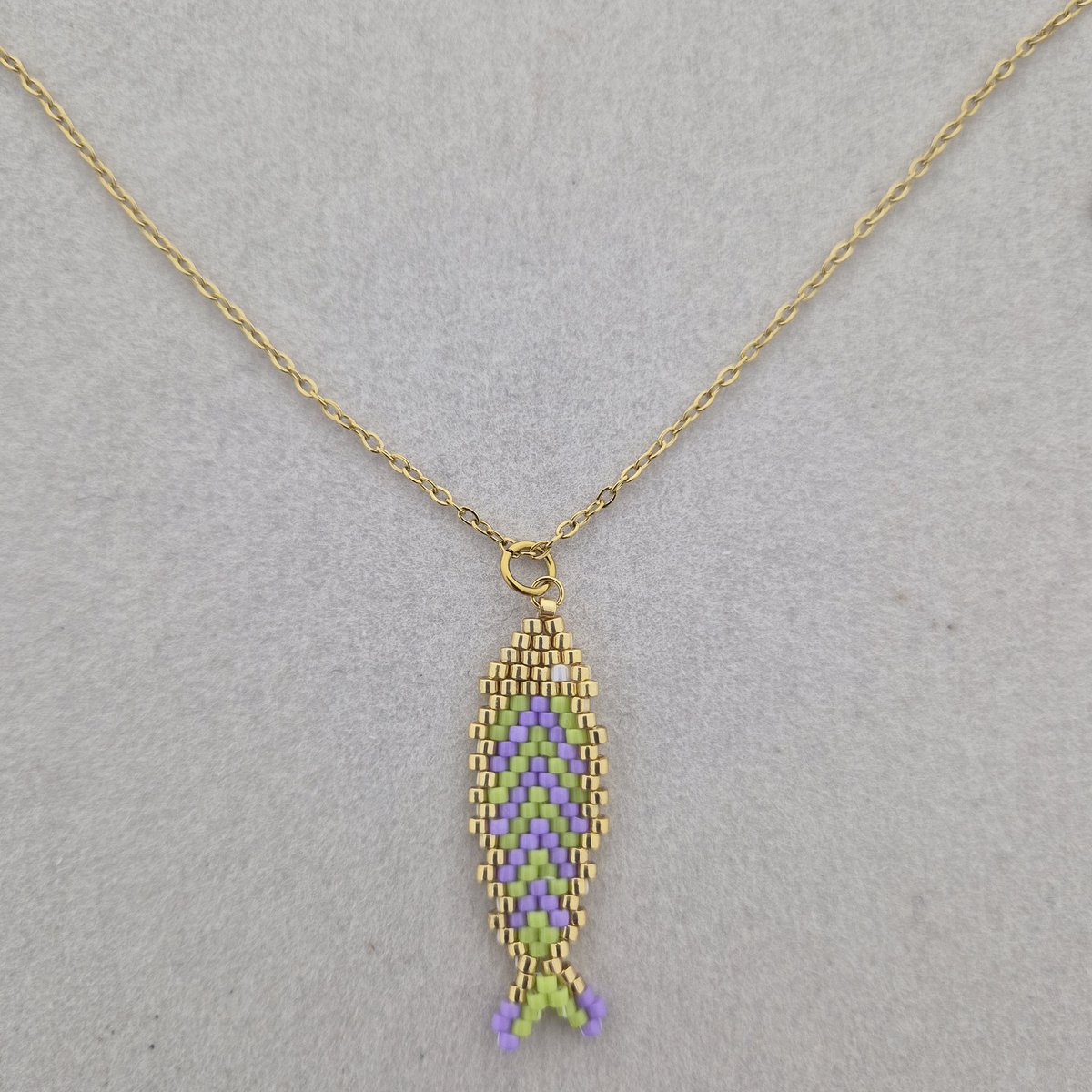 Necklace with Miyuki fish - Green Lilac