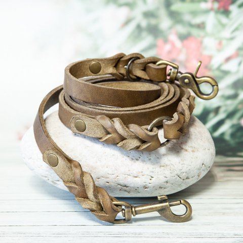 Leather dog leash | Olive green | Leather leash | Length 180 cm | 2-way adjustable | Handcrafted