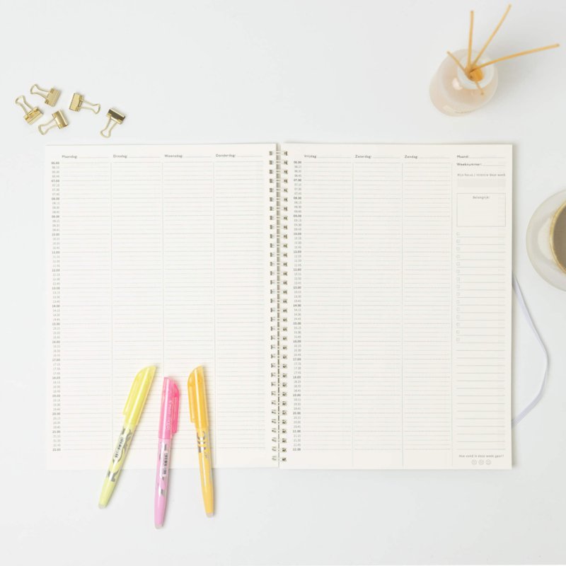 Prikkelarme A4 weekplanner 'Lotus' planboekje / werkboek met ringband
