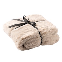  Beige faux fur blanket, 140x180 cm in size, with a plain design and a soft, cozy texture.