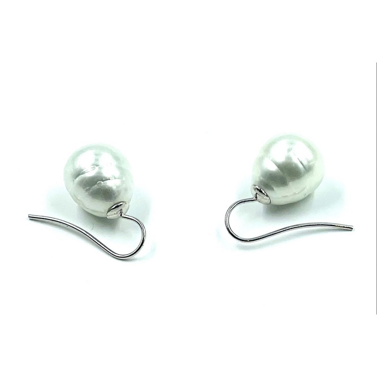 pearl earrings