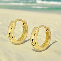 Klassieke Huggie-oorringen gemaakt van 925 sterling zilver - 18K flash-verguld, 14x14 mm - OHR925-151