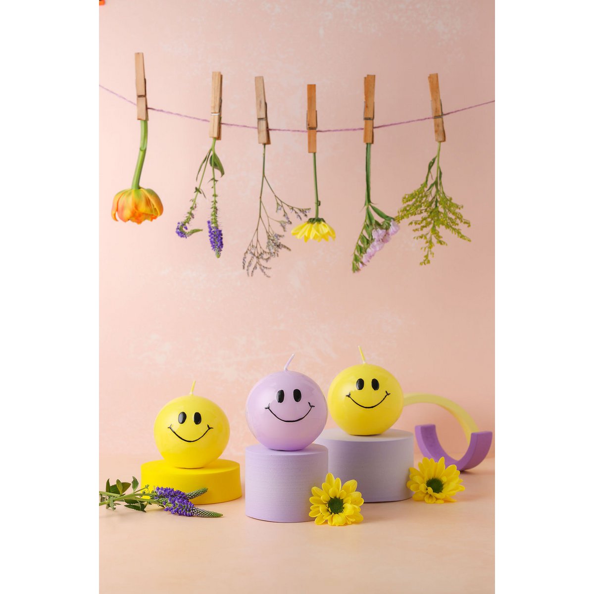 Smiley Kerze - 7,5 cm - Lila