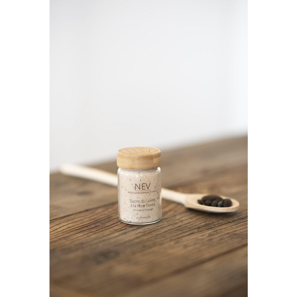 Tonka bean sugar