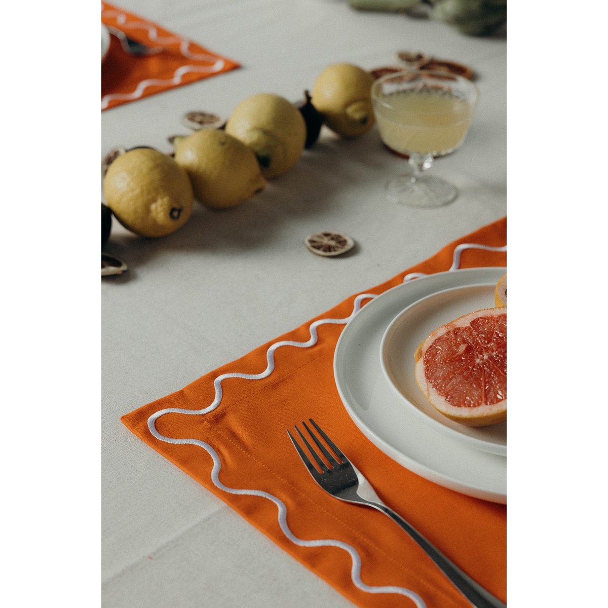 Maude Placemat with wave trim