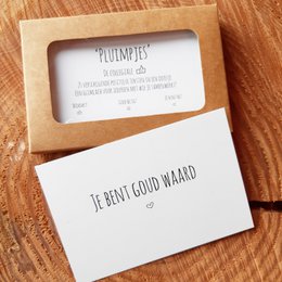 Plumes per 50 | compliment cards