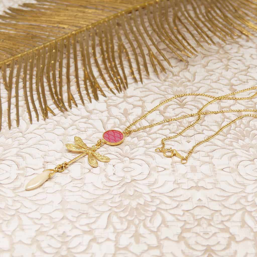 Collier libellule vagues japonaises Idée Cadeau Fête des mères Cadeau Maman intemporel boheme chic