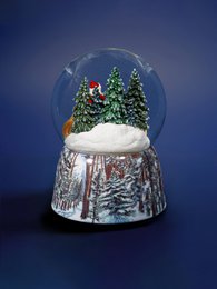 Gentil Santa snekugle – glas julesnekugle, musikalsk snekugle med julemand og skovdyr