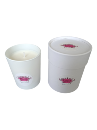 A round, tall white candle with a pink floral design. The candle is labeled "Paris Mon Amour Les Serres d'Auteuil (citron)" and is 140 g in weight.