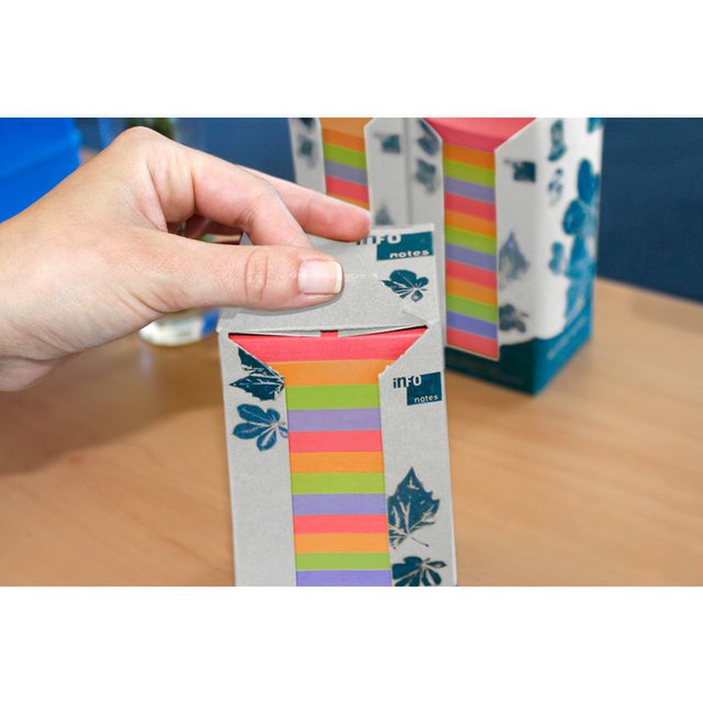 Info notes 75x75mm 16 x 100 blaadjes, 4 kleuren, blauwe engel, toren verpakking.