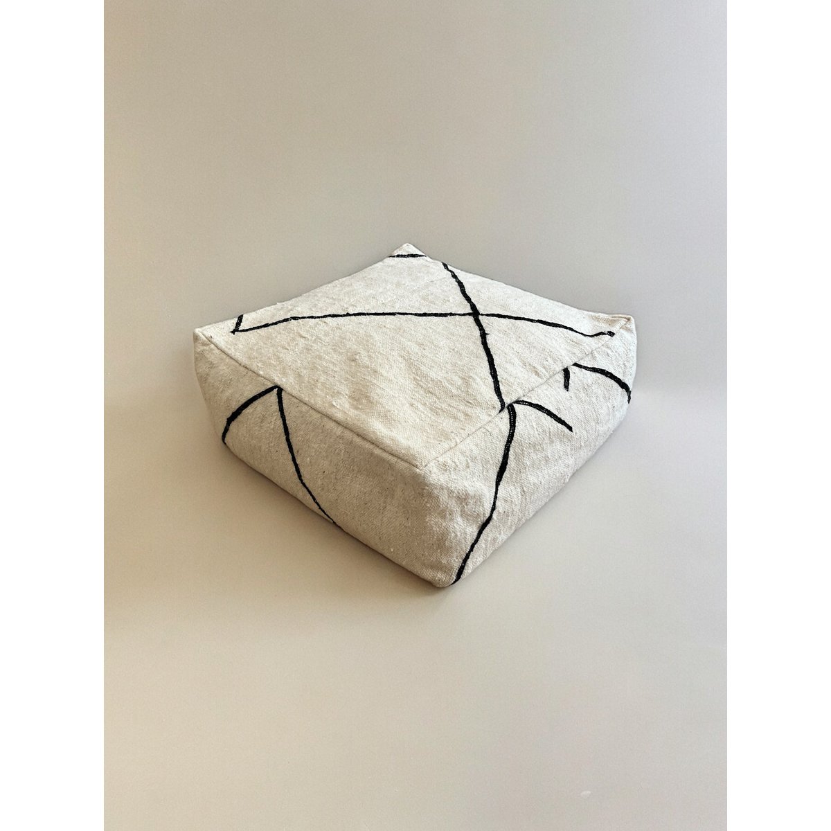 Floor pillow - meli