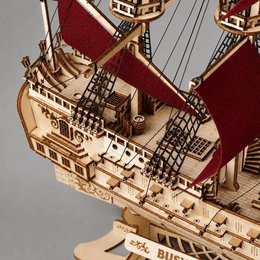 Galeone aus Holz mit LED-Beleuchtung – 3D-Holzpuzzle 583 Teile, Schiffsmodell mit Segeln und Takelage, Modellbausatz ab 12
