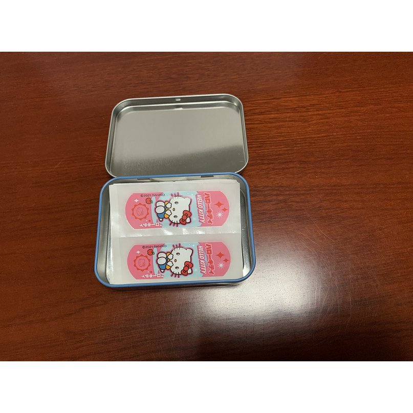 SNOOPY BAND AIDS RED METAL BOX DL-12 Copy