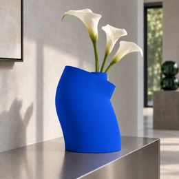 Curva Sculptural Vase