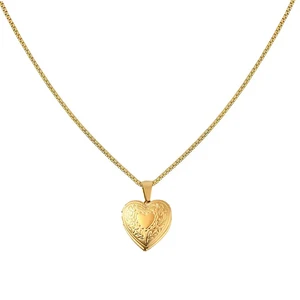 LOUIZ Gold Medallion Necklace with heart